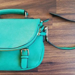 Luxury Vegan Urban Expressions crossbody bag
